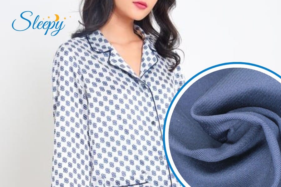 Vải polyester bền và tiện lợi để may áo pijama nữ.